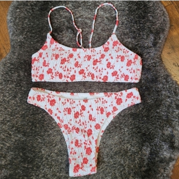 New Floral Red White Scrunchy Scoop Top Sexy Bikini Set Swimsuit Size S - Picture 5 of 6